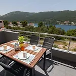 Apartment Timbar *