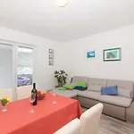 Apartment Timbar *