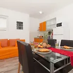 Apartment Timbar *