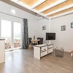 Timbar Apartment *