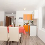 Timbar Apartment