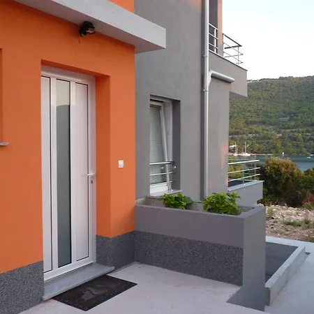 Appartamento Timbar Grebaštica